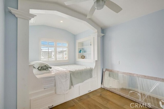 Building Photo - 2128 Miramar Dr