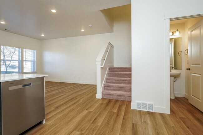 Building Photo - Spacious 3-Bed, 2.5-Bath Pet-Friendly Home with Central Air & 2-Car Garage! - Available NOW!