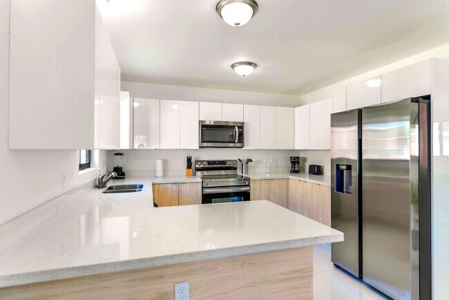 Building Photo - 2110 NW 66th St