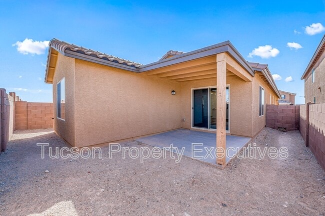 Building Photo - 10657 S Astraia Dr