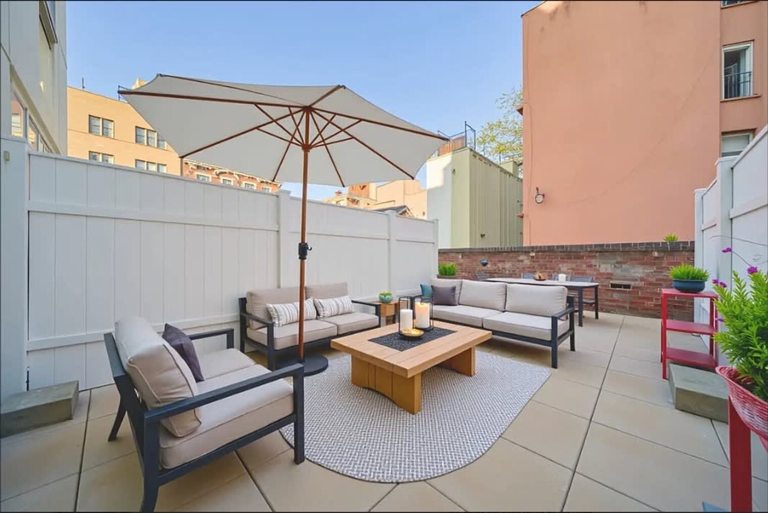 Building Photo - 19 St Marks Pl