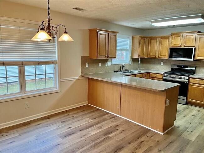 Building Photo - 283 Grand Ashbury Ln