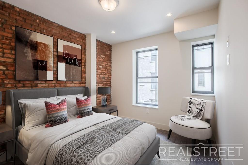 Building Photo - Gorgeous Spacious 3 Bedroom in Prime Crown Heights