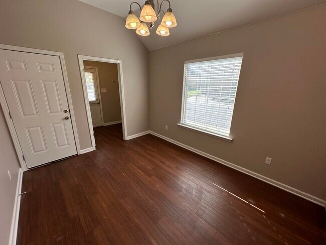Building Photo - 1311 Crosstown Ct