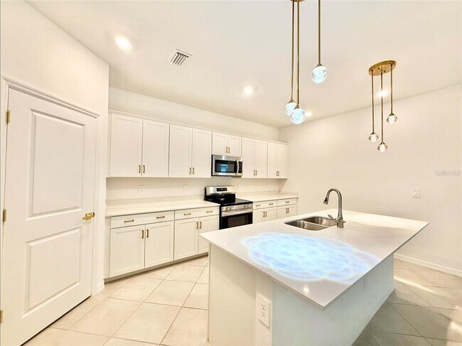 Building Photo - 10995 Pinot Dr
