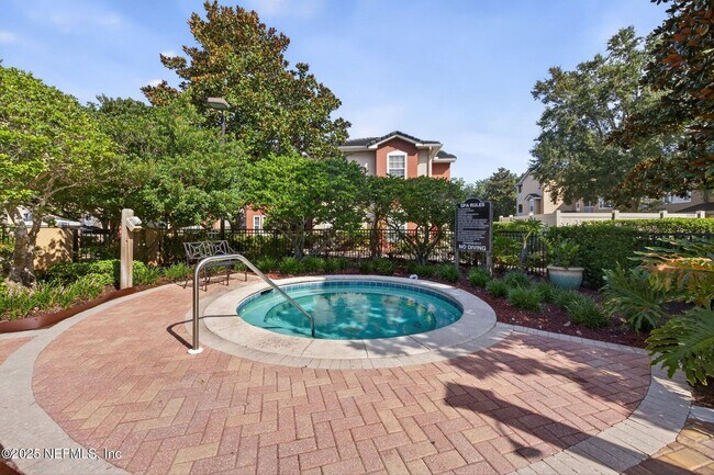 Building Photo - 10075 GATE N Pky