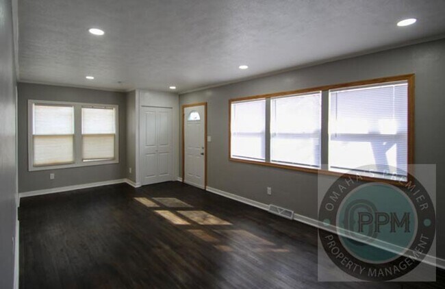 Building Photo - 3Bed House in District 66!