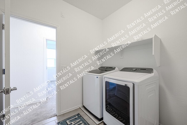 Building Photo - 5509 N 108th Ave