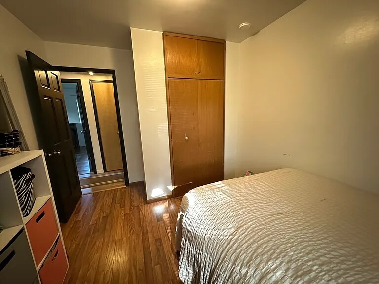 Building Photo - 1207 Sandburg Dr