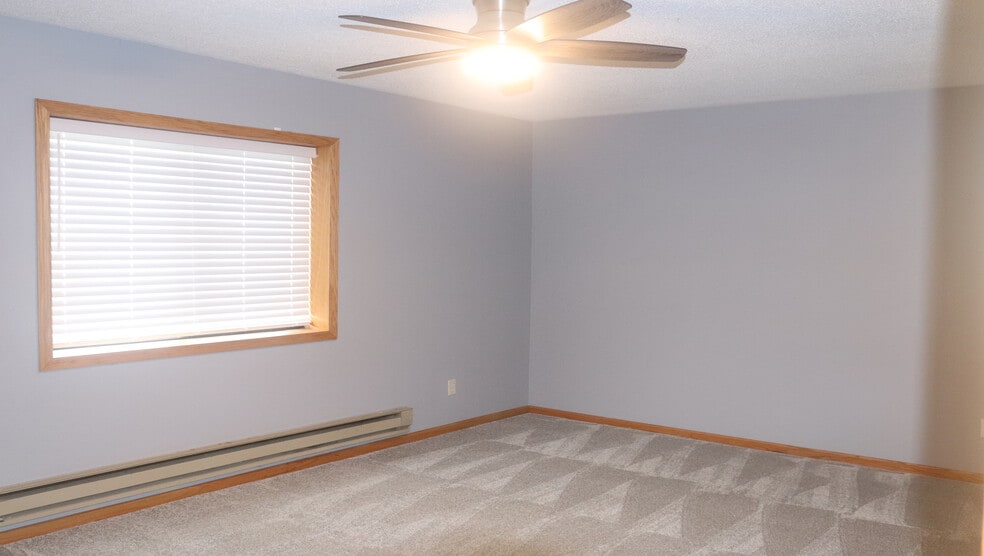 1st Bedroom - 6380 7th St NE
