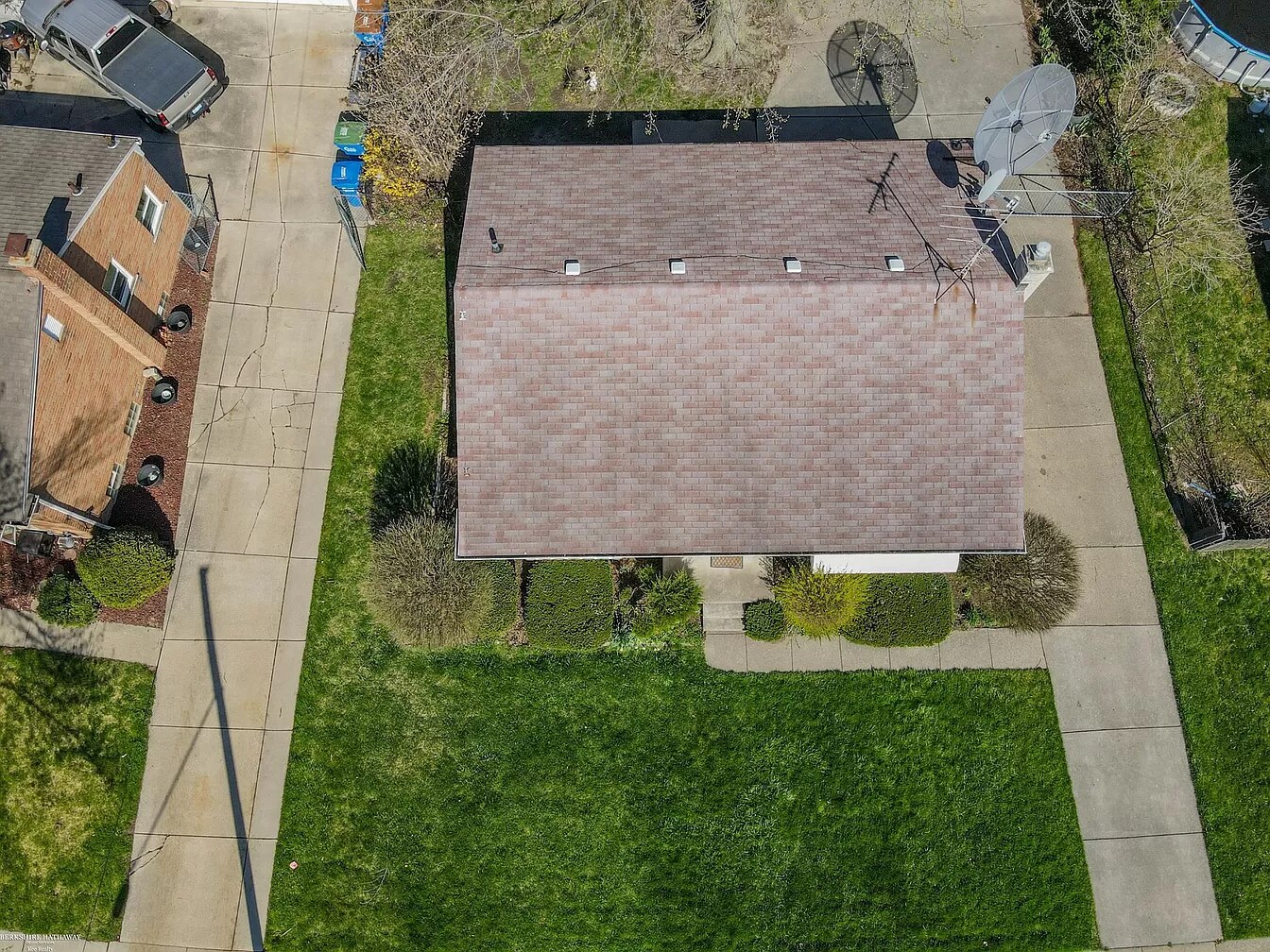 Building Photo - 25100 Marilyn Ave