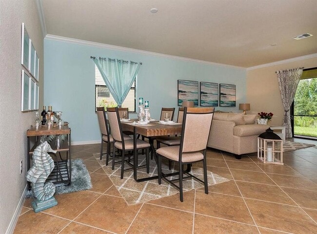 Building Photo - 12400 Cinqueterre Dr