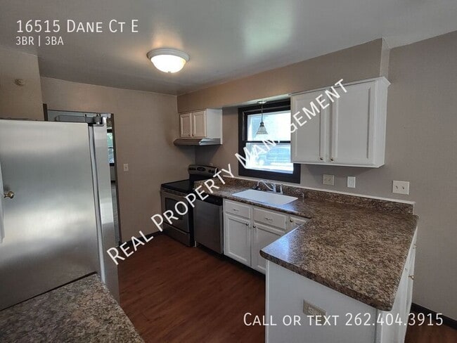 Building Photo - 16515 Dane Ct E