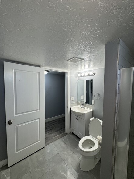 Building Photo - 4206 Annapolis Dr