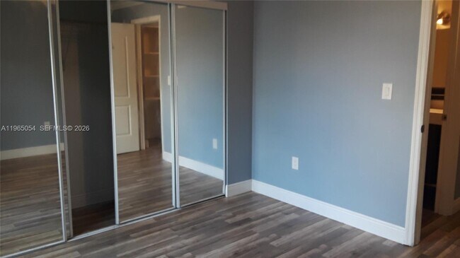 Building Photo - 11101 Royal Palm Blvd