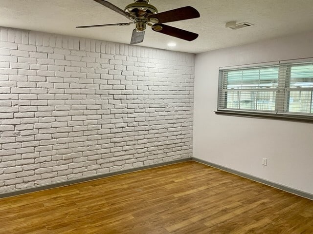 Building Photo - 710 Voyager Dr