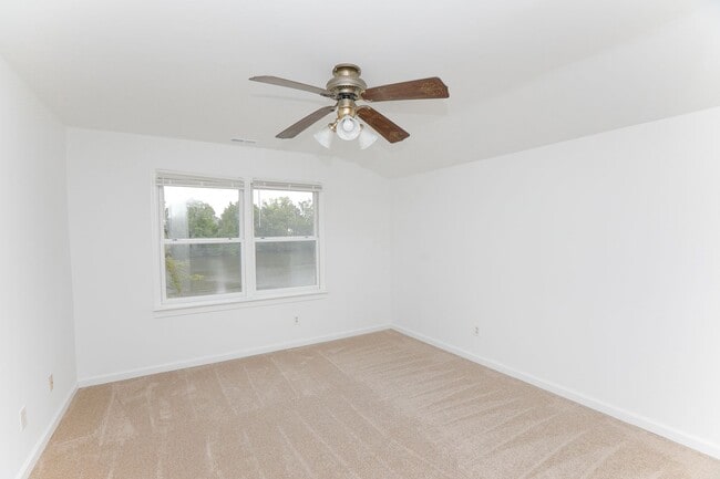 Building Photo - Beautiful Lake Home Rental in Norfolk!