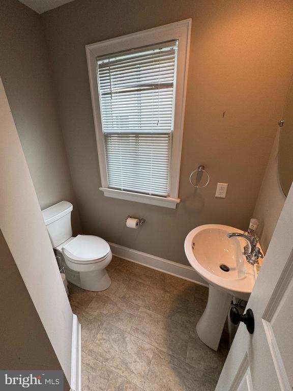 Building Photo - 26 N Congress St