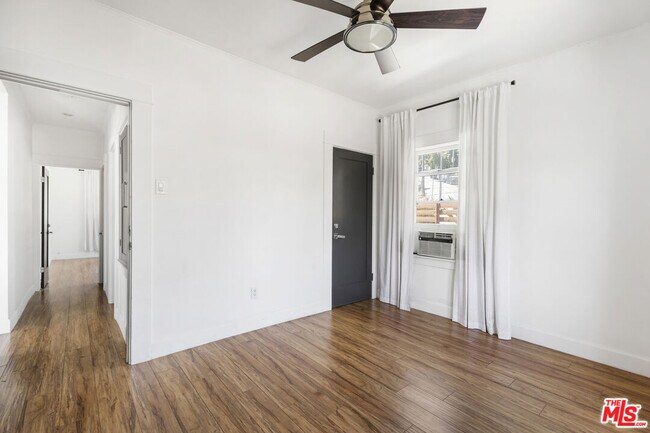 Building Photo - 1404 Maltman Ave