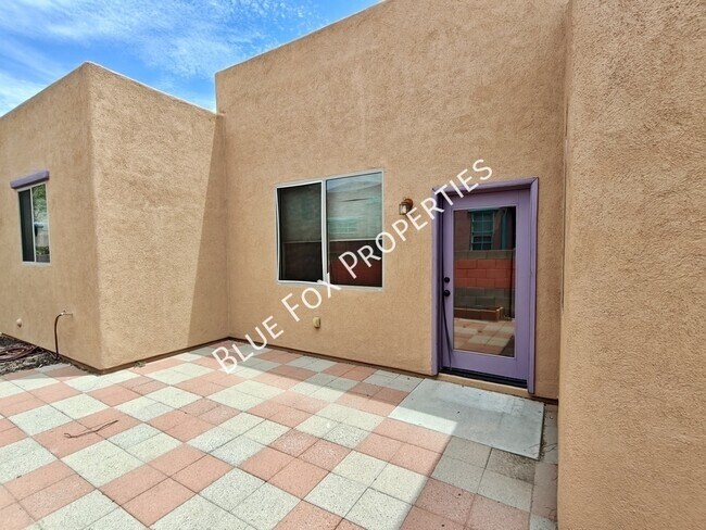 Building Photo - 1292 Paseo Luna Blanca