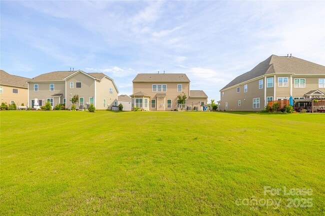 Building Photo - 2624 Snap Dragon Dr