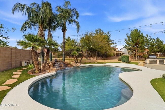 Building Photo - 3834 E Diamond Rd