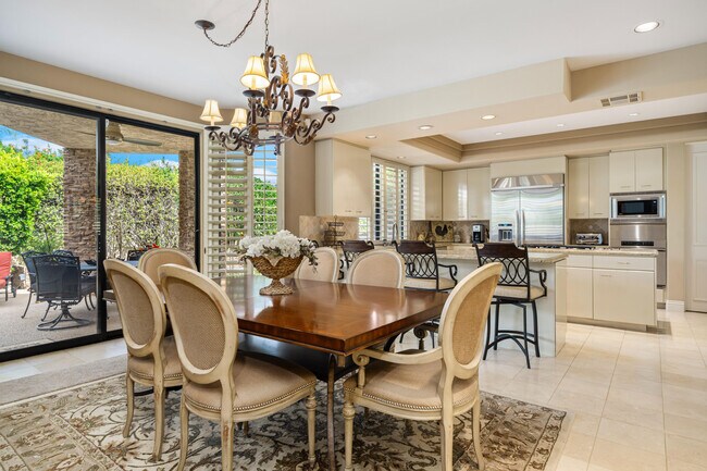 Building Photo - 45640 Rancho Palmeras Dr