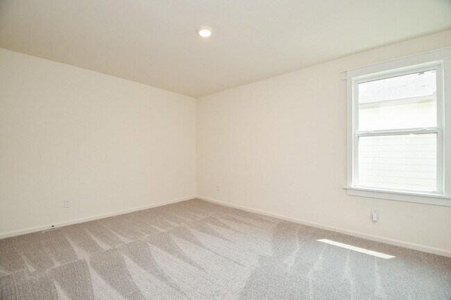 Building Photo - 13526 Kinsman Road