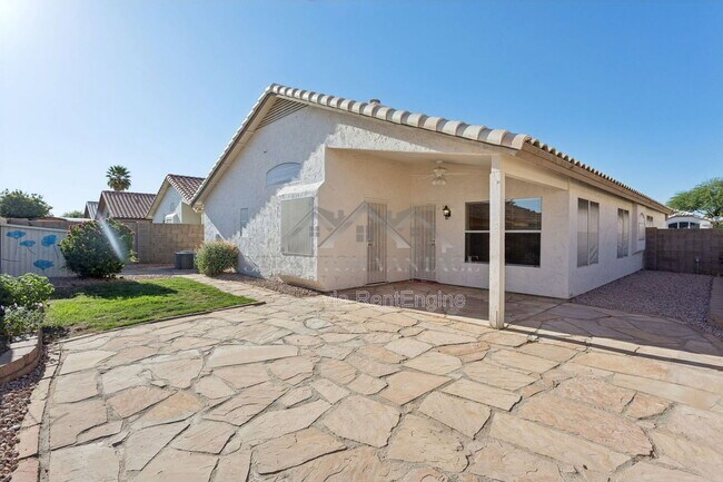 Building Photo - 9841 W Tonopah Dr