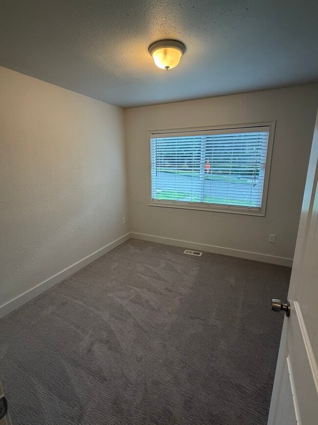 Building Photo - 7511 37th St W