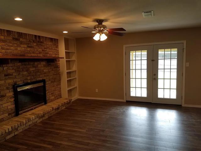 Building Photo - 100 Lochness Ln