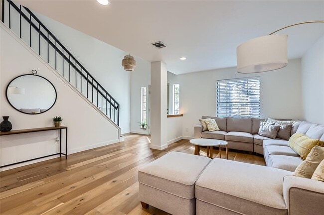 Building Photo - 13205 Kepler Cove