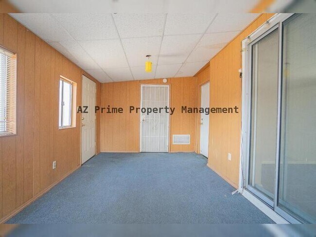 Building Photo - 3619 W Stella Ln