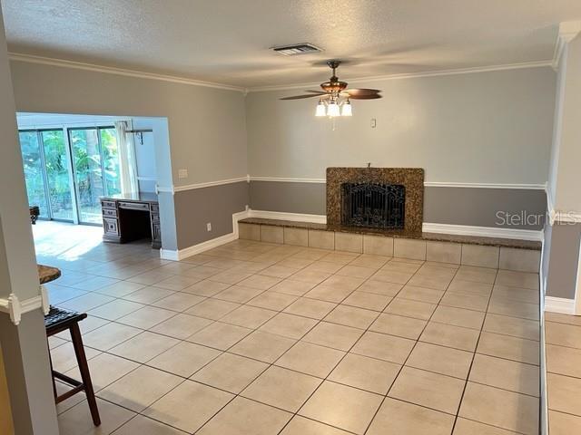 Building Photo - 2615 S Crystal Lake Dr