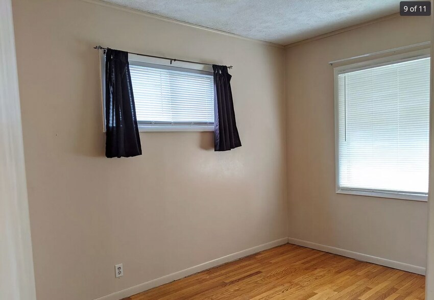 Building Photo - 816 W Grand Ave