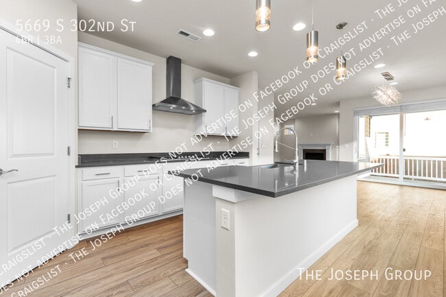 Building Photo - 5669 S 302nd St