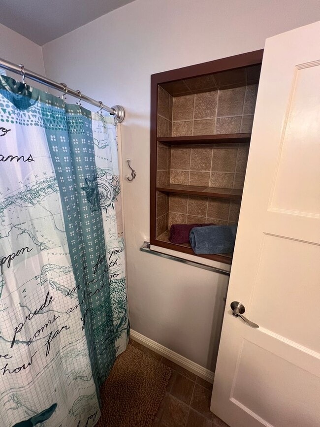 Building Photo - Charming 3-Bedroom Home in Whittier, CA!