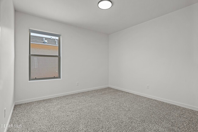 Building Photo - 3977 Surmise St