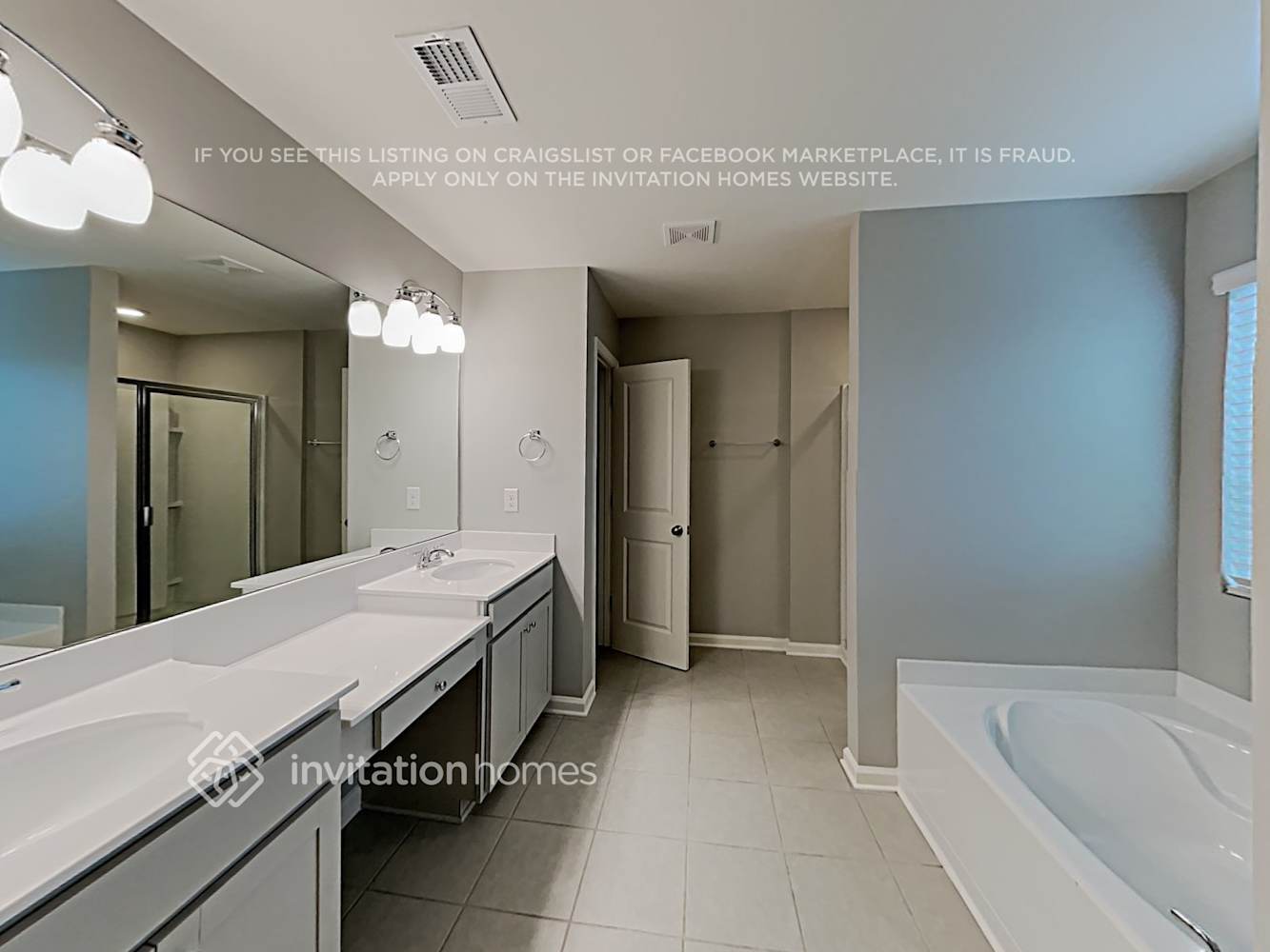 Building Photo - 555 S Fortune Way