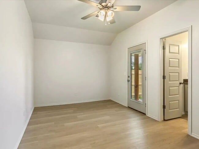 Building Photo - Move-In Ready 2-Bed Home in Lawton w/ Garage