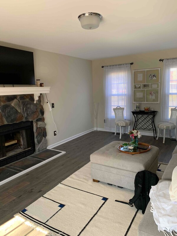 Building Photo - 334 Stoney Creek Dr