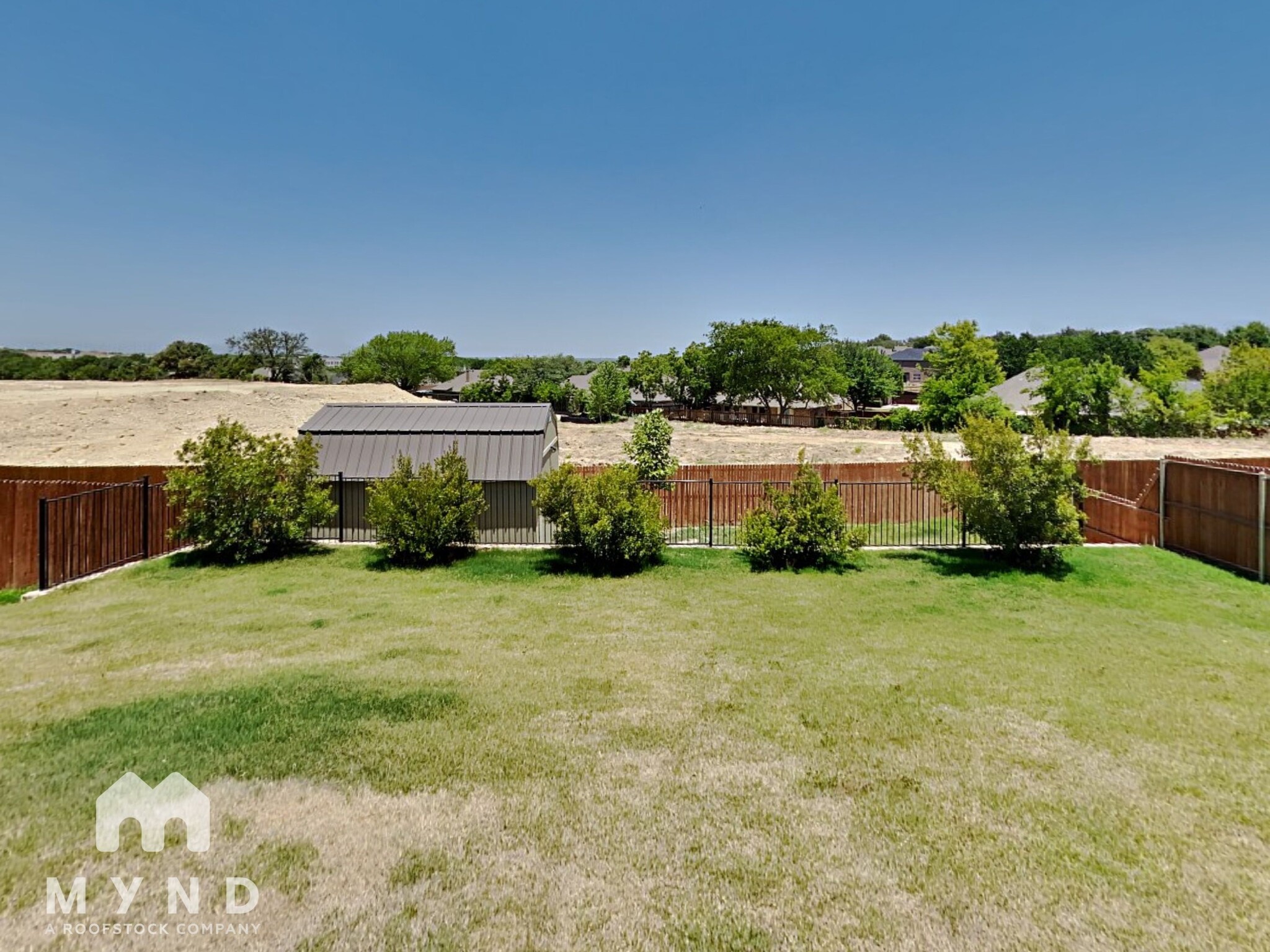 Building Photo - 432 Paloma St