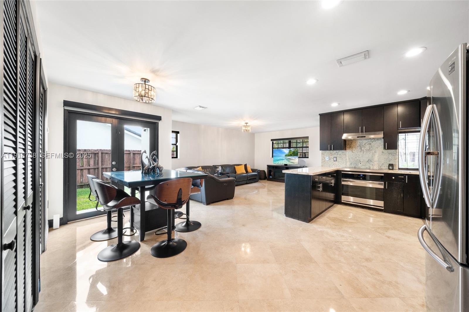 Building Photo - 5424 SW 154th Pl