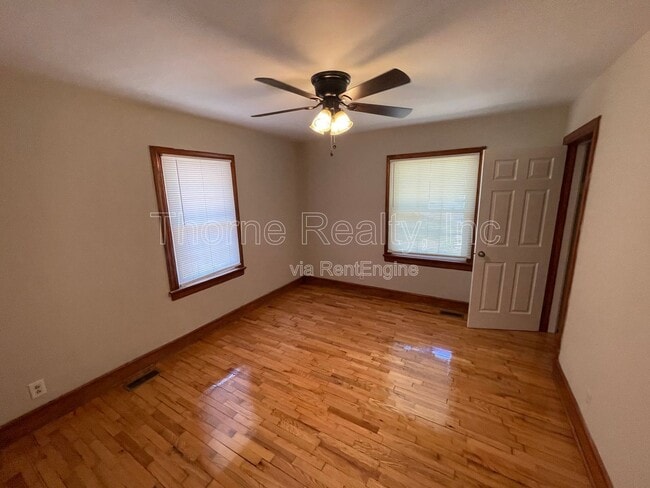 Building Photo - 1809 Bedford Rd