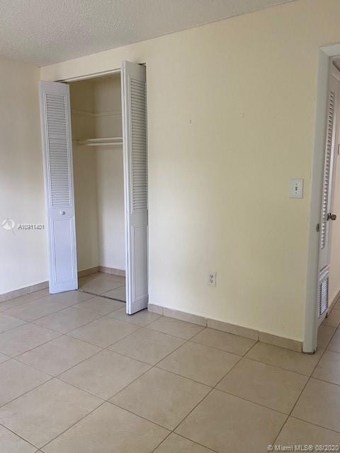 Building Photo - 17255 SW 95th Ave