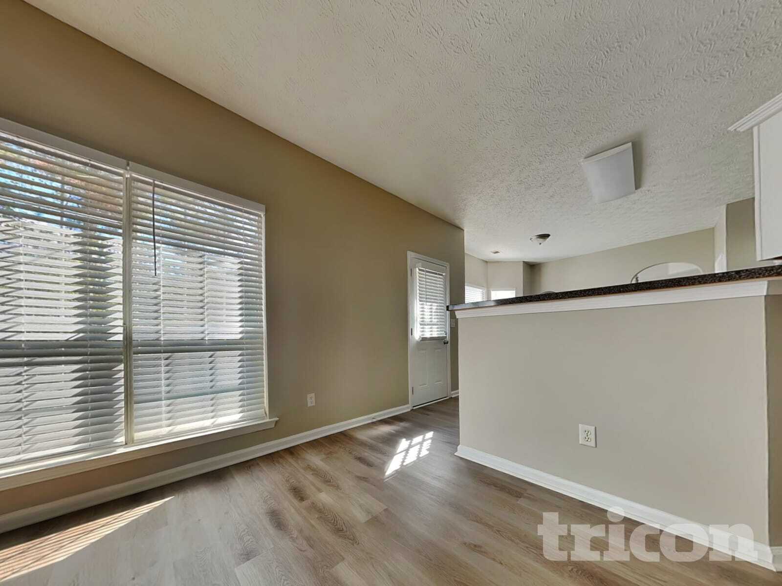 Building Photo - 11906 Fairway Overlook