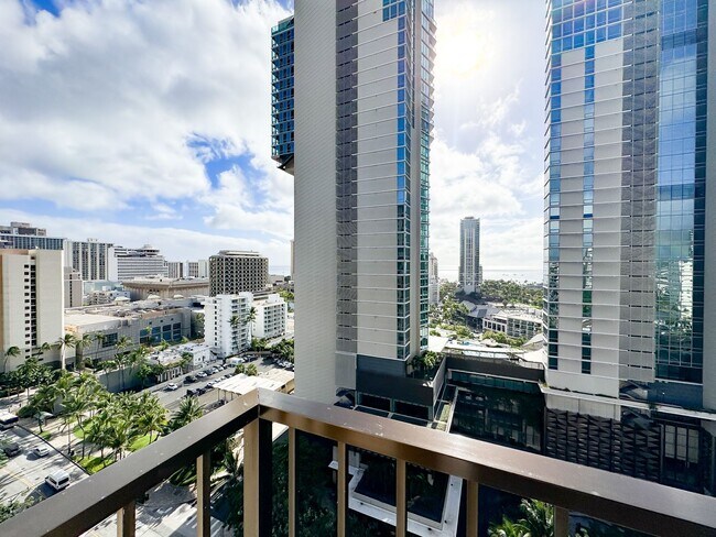 Building Photo - Fully Furnished Waikiki Condo with Direct Ocean Views, Parking, Central A/C