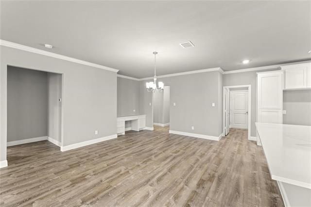 Building Photo - 304 Community Dr