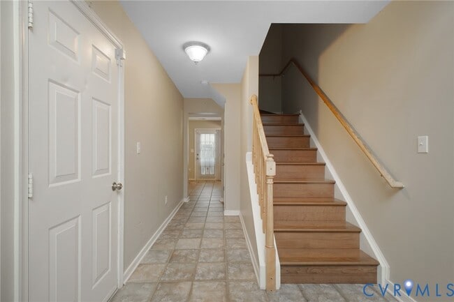 Building Photo - 405 Donelson Loop