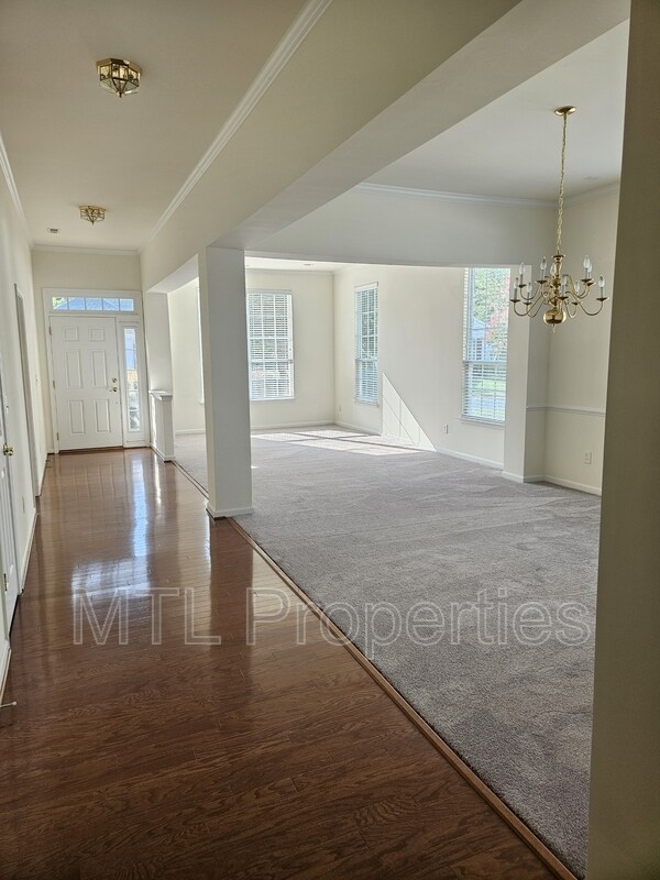 Building Photo - 849 Platinum Dr